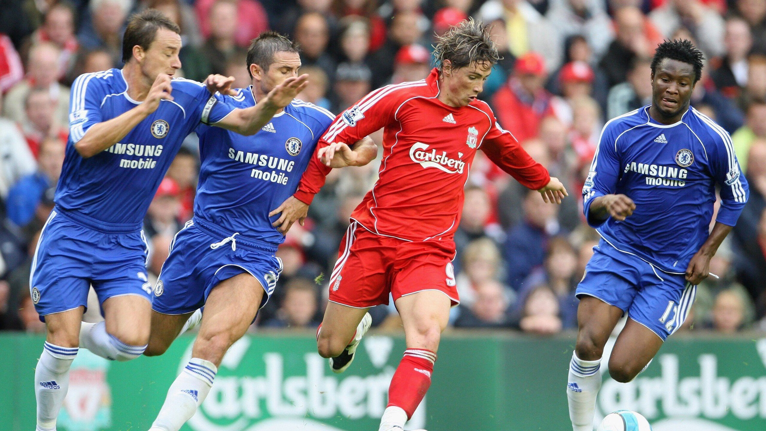 九游网-青少年足球训练营引入国际先进的训练理念和设备，青少年足球训练体系